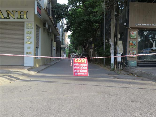 Nghệ An: Phát hiện 11 trường hợp dương tính với SARS-CoV-2 ảnh 1