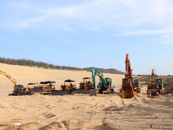 Khu vực triển khai Giai đoạn một của dự án-xây dựng Nhà máy điện mặt trời trên diện tích 60ha. (Ảnh: Phạm Kha/TTXVN) Thông tin về việc người dân gây rối tại dự án điện gió Bình Định ảnh 1