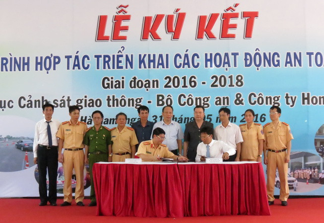 Honda, Bộ Công an ký kết chương trình phối hợp an toàn giao thông ảnh 1