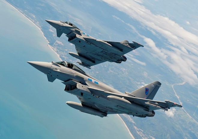 Máy bay tiêm kích đa năng Eurofighter Typhoon. (Ảnh: google.co.uk) Triều Tiên kêu gọi Anh hủy kế hoạch tập trận với Hàn Quốc, Mỹ ảnh 1