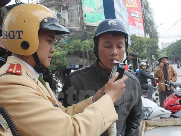 Đề nghị xử lý hình sự lái xe chở quá tải hoặc có dấu hiệu say xỉn ảnh 2