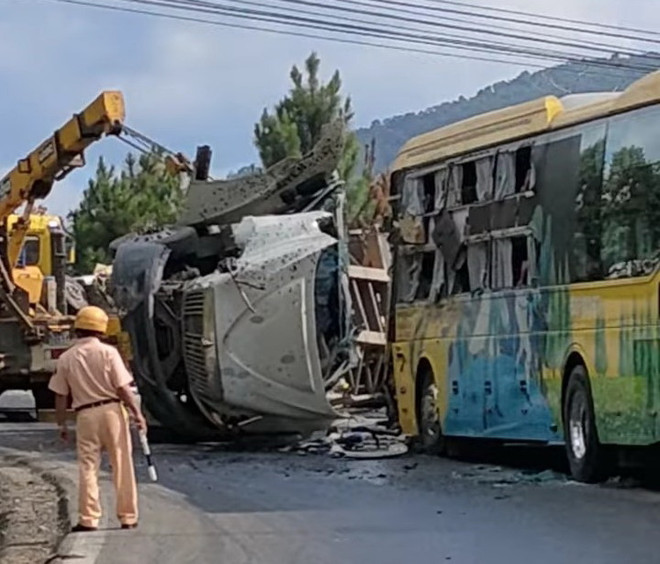 Lâm Đồng: Tai nạn liên hoàn gây ùn tắc cục bộ trên đèo Bảo Lộc ảnh 1