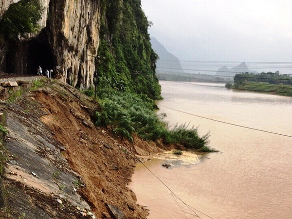 Cảnh báo lũ khẩn cấp từ Hà Tĩnh đến Thừa Thiên-Huế ảnh 1