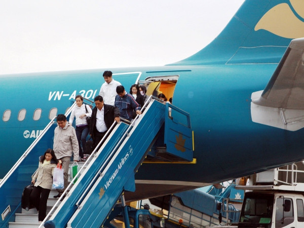 Vietnam Airlines điều chỉnh giờ bay vì siêu bão Haiyan ảnh 1