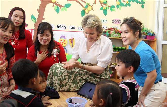 Hoàng hậu Bỉ ấn tượng tốt đẹp về công tác chăm sóc trẻ em tại Việt Nam ảnh 2