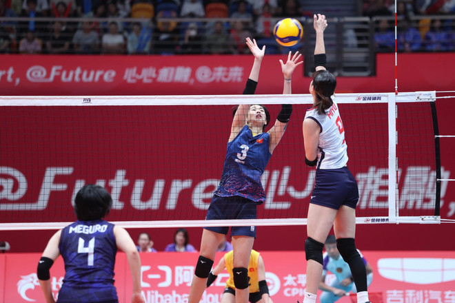 ASIAD 19: Bóng chuyền Nữ Việt Nam thua tiếc nuối trước Nhật Bản ảnh 1
