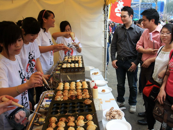 Nếm thử nguyên liệu Nhật Bản được nấu theo cách Việt Nam ảnh 1