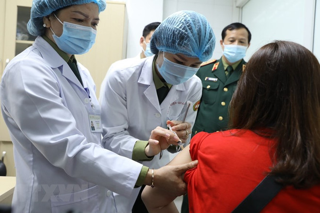 "Phải cảnh giác và chuẩn bị kỹ lưỡng hơn trong việc tiêm vắcxin" ảnh 2