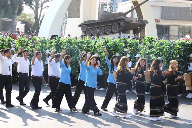 Lễ hội cà phê đường phố Buôn Ma Thuột đậm đà bản sắc Tây Nguyên ảnh 1