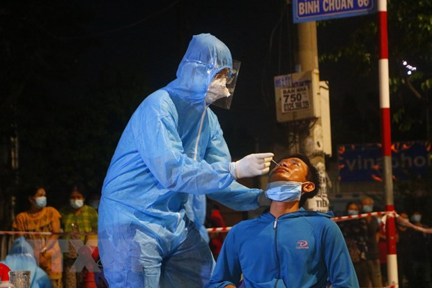 Tỉnh Bình Dương chủ động ứng phó trước biến chủng Omicron ảnh 1