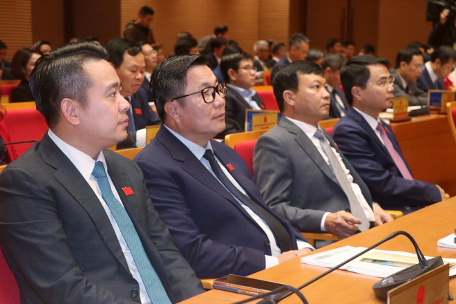 Đại biểu dự kỳ họp. (Ảnh: Vũ Thanh/TTXVN) dai-bieu-2830.jpg
