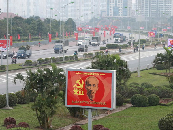 Bộ Công an míttinh chào mừng thành công Đại hội Đảng lần thứ XII ảnh 1