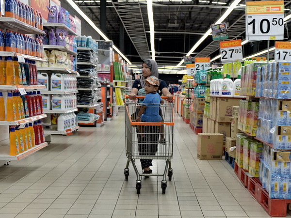 Tỷ lệ nợ hộ gia đình tăng cao đe dọa kinh tế nhiều nước châu Á ảnh 1