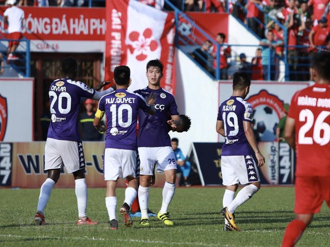 V.League 2019: “Nóng” trên đường đua dẫn đầu Bảng xếp hạng ảnh 1