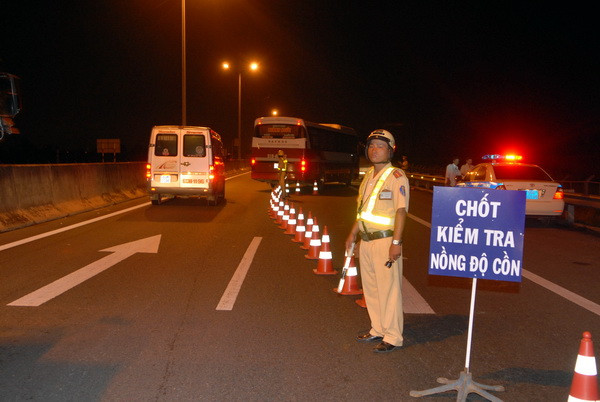 Tỷ lệ sử dụng rượu, bia ở Việt Nam đang ở mức báo động ảnh 1