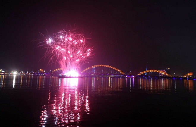 Pháo hoa sẽ rực sáng trên khắp cả nước chào đón Xuân Mậu Tuất 2018 ảnh 3