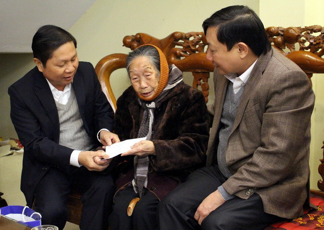 Hỗ trợ người nghèo, gia đình chính sách, người có công đón Tết ảnh 3