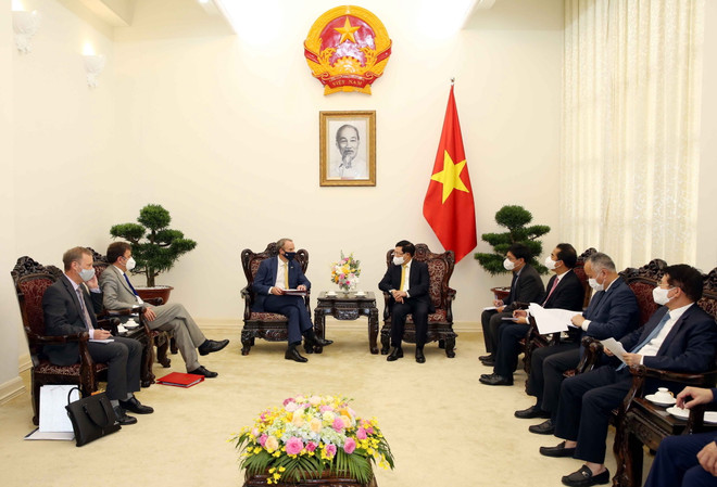 Phó Thủ tướng Chính phủ Phạm Bình Minh tiếp Bộ trưởng thứ nhất, Bộ trưởng Bộ Ngoại giao và Phát triển Liên hiệp Vương quốc Anh và Bắc Ireland Dominic Raab. (Ảnh: Phạm Kiên/TTXVN) Việt Nam sẵn sàng tạo thuận lợi cho doanh nghiệp Anh mở rộng đầu tư ảnh 1