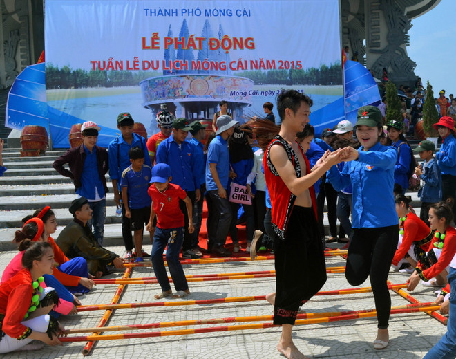 Nhiều hoạt động hấp dẫn tại Tuần lễ du lịch Móng Cái 2015 ảnh 1