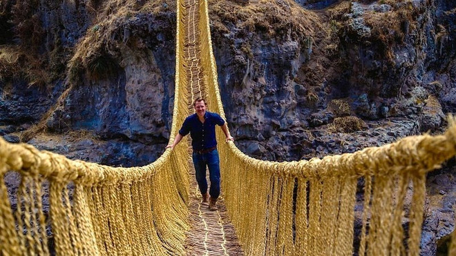 Độc đáo cây cầu bện bằng cỏ hơn 500 năm tuổi của người Inca ảnh 4