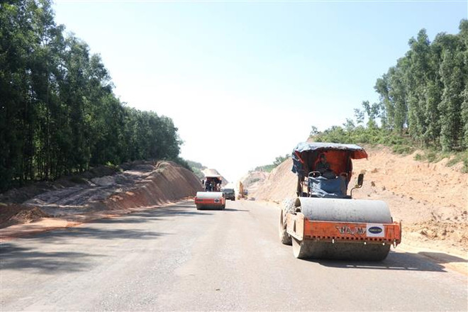 Quảng Trị: Làm rõ lưu lượng vận tải tuyến Cao tốc Cam Lộ-Lao Bảo ảnh 1