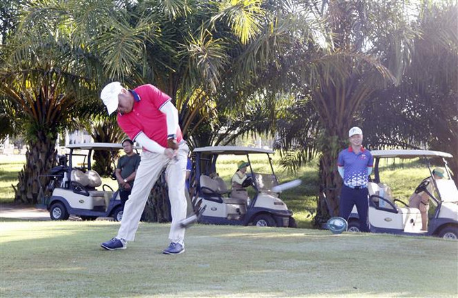 Sôi động giải Golf Hữu nghị Việt-Lào của các doanh nghiệp hai nước ảnh 2