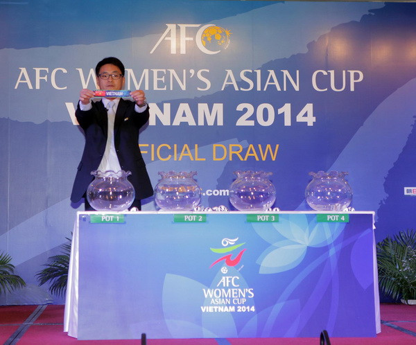 Đội tuyển nữ Việt Nam tràn đầy cơ hội dự World Cup 2015 ảnh 1