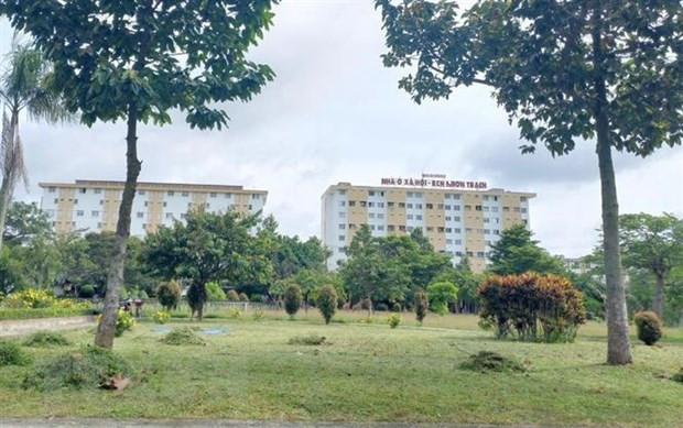 Toàn cảnh một khu nhà ở xã hội ở thị trấn Hiệp Phước, huyện Nhơn Trạch, tỉnh Đồng Nai. (Ảnh: Lê Xuân/TTXVN) Những chính sách kinh tế mới có hiệu lực từ tháng 6 năm 2023 ảnh 2