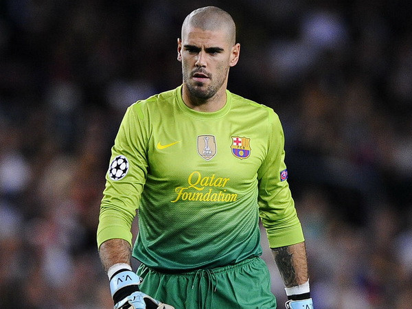 Valdes tự do nhưng sẽ không "bỏ trống" khung thành Barca ảnh 1