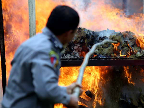Các nước ASEAN tăng cường hợp tác phòng chống ma túy ảnh 1