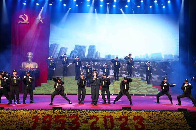 Giữ gìn hình ảnh cao đẹp của người chiến sỹ Cảnh vệ Công an nhân dân ảnh 2