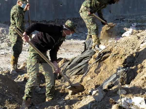 [Video] IS hành quyết man rợ 6 người nghi làm gián điệp cho Iraq ảnh 1