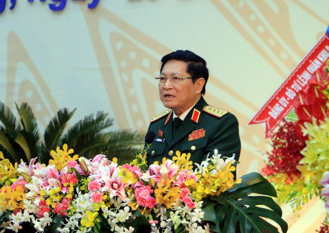 Ông Ngô Xuân Lịch, Ủy viên Bộ Chính trị, Phó Bí thư Quân ủy Trung ương, Bộ trưởng Bộ Quốc phòng phát biểu chỉ đạo đại hội. (Ảnh: Phạm Minh Tuấn/TTXVN) Khai mạc Đại hội Đại biểu Đảng bộ tỉnh Vĩnh Long nhiệm kỳ 2020-2025 ảnh 2