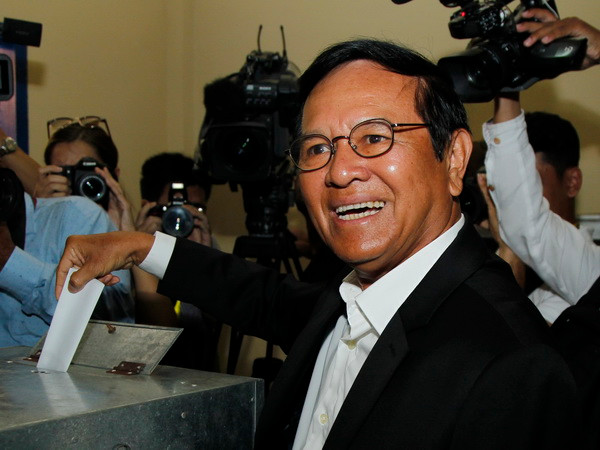 Lãnh đạo đảng đối lập Campuchia bị buộc tội phản quốc, gián điệp ảnh 1