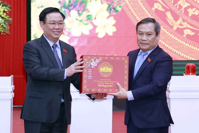 Chủ tịch Quốc hội chúc Tết Đảng bộ, chính quyền và nhân dân Quảng Bình ảnh 3