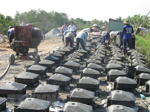 Tiền Giang: Gần 200 tỷ đồng nâng cấp đê biển Gò Công giai đoạn 2 ảnh 1