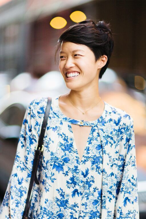 On the street: Những bóng hồng trên đường phố New York ảnh 9