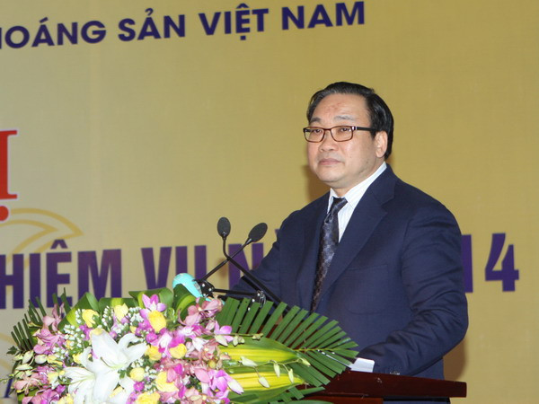 Phó Thủ tướng Chính phủ Hoàng Trung Hải phát biểu chỉ đạo hội nghị. (Ảnh: Trọng Đạt/TTXVN) “TKV cần chủ động tập trung đầu tư cho các dự án lõi” ảnh 1