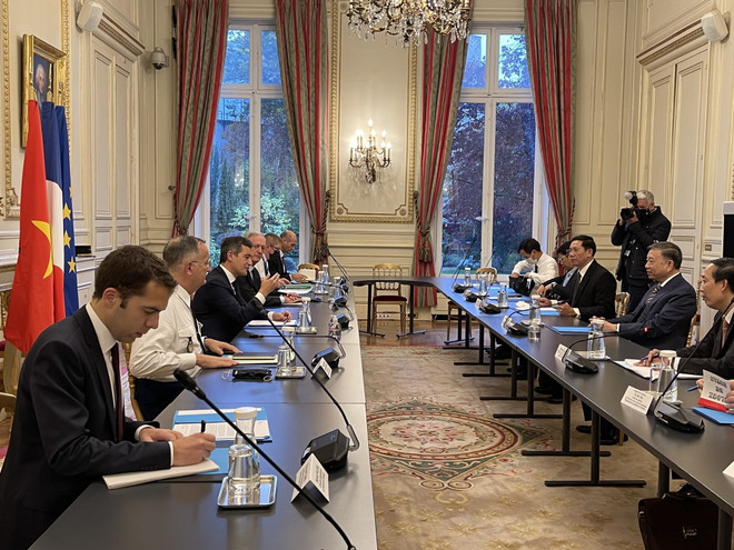 Bộ trưởng Công an Tô Lâm hội đàm Bộ trưởng Nội vụ Pháp ảnh 3