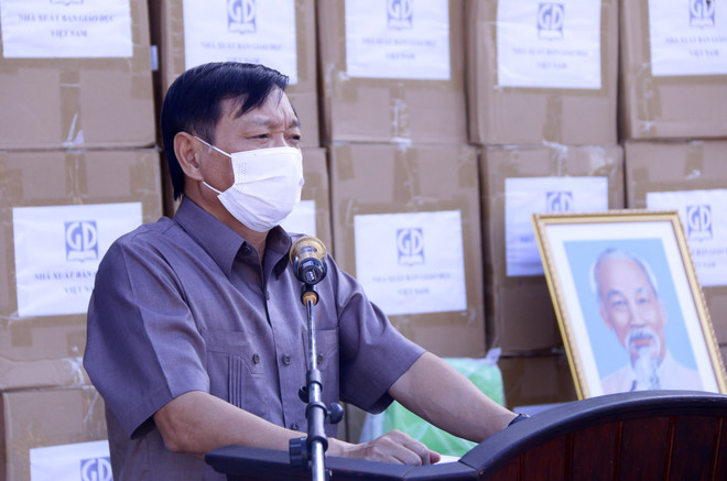 Bộ GD&ĐT Việt Nam hỗ trợ Trường song ngữ Lào-Việt Nam Nguyễn Du ảnh 1