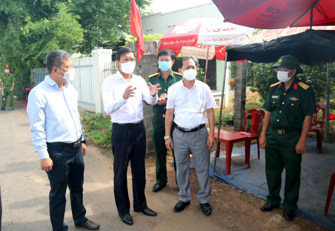 Triển khai xét nghiệm nhanh với người từ vùng dịch đến Bình Thuận ảnh 2