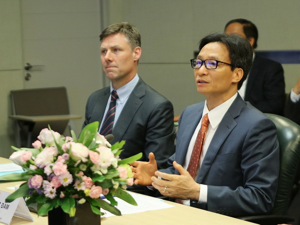 Phó Thủ tướng Vũ Đức Đam phát biểu tại Hội nghị trực tuyến của World Bank Group. (Ảnh: Dương Giang/TTXVN) Những đổi mới trong an toàn thực phẩm vì sự phát triển bền vững ảnh 1
