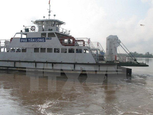 Trên 1.300 tàu sông pha biển tham gia tuyến vận tải ven biển ảnh 1