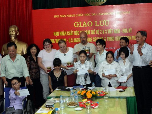 Thúc đẩy giao lưu giữa nhân dân hai nước Việt Nam và Mỹ ảnh 1