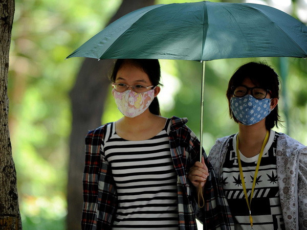 Nắng nóng mở rộng từ Bắc Bộ xuống Trung Bộ, có nơi trên 38 độ C ảnh 1