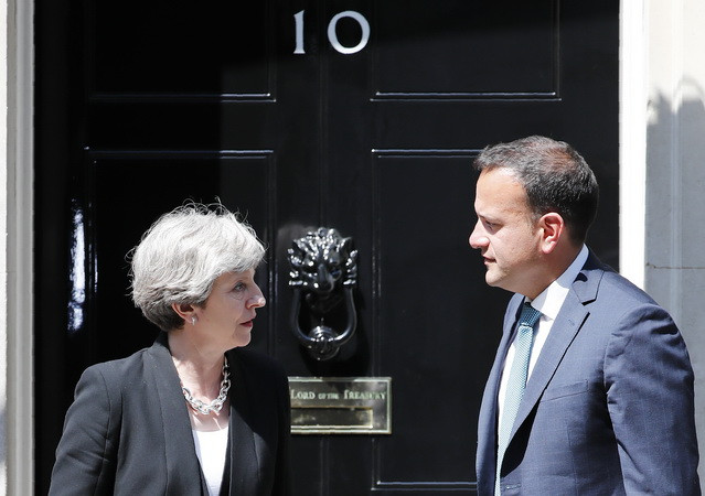 Biên giới Anh-Ireland là rào cản lớn nhất đối với thỏa thuận Brexit ảnh 1