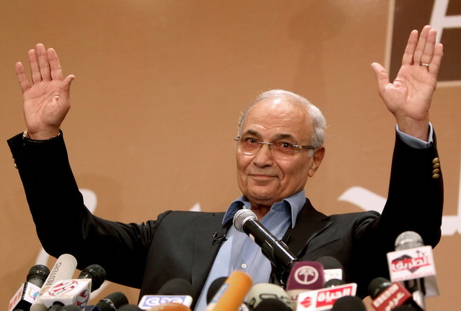 Cựu Thủ tướng Ai Cập Ahmed Shafiq bị ngăn cản rời khỏi UAE ảnh 1