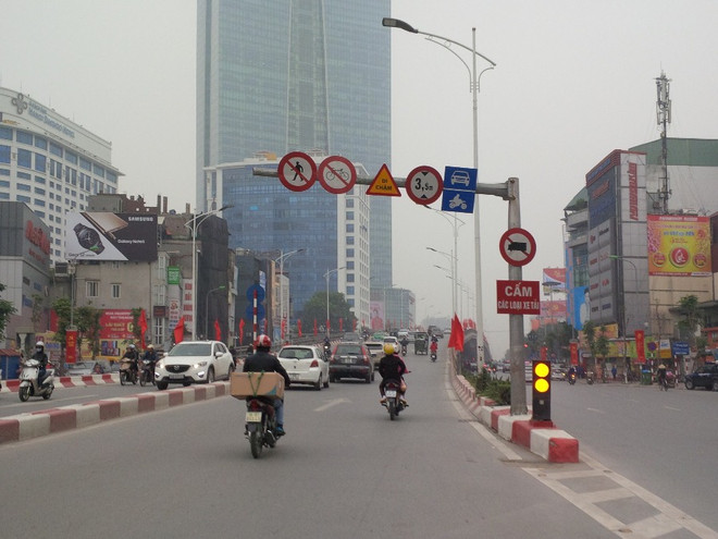 Bỏ hết biển báo dưới 50 km/giờ: “Không phải thích thì nhổ” ảnh 1