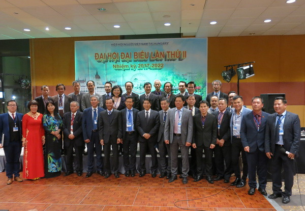 Đại hội lần thứ hai Hiệp hội người Việt Nam tại Hungary ảnh 2
