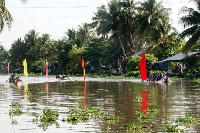 Kiên Giang: Đua ghe ngo mừng Tết Chôl Chnăm Thmây của đồng bào Khmer ảnh 2